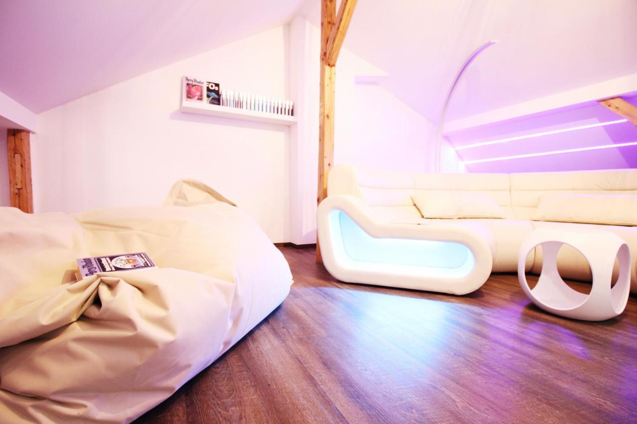 Secret Hideaways Space Loft Wohndesign Auf 2 Etagen L 450M Bis Uni Duisburg Exterior foto